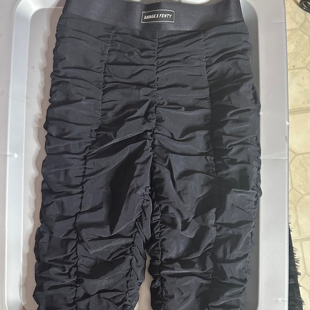 Savage X Fenty Women’s  Black Ruched Leggings